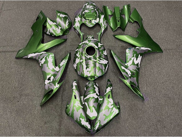 2004-2006 Verde Oscuro Camuflaje R1 Carenado