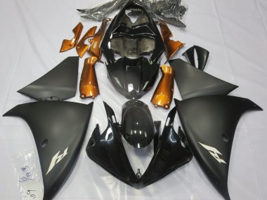 2009-2011 Negro Mate & Naranja R1 Carenado