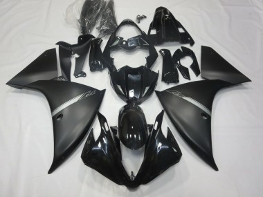 2012-2014 Negro Mate R1 Carenado