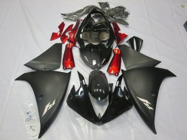 2012-2014 Negro Mate Rojo R1 Carenado