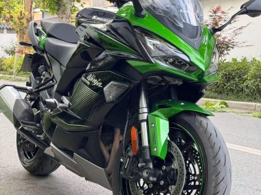 Carenados Moto Kawasaki Z1000SX 2020-2025 - Negro Gris Verde Ninja Asequibles