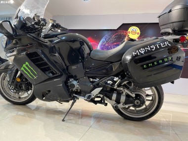 Carenados Moto Kawasaki GTR1400/ZG1400 2007-2009 - Negro Monstruo Asequibles