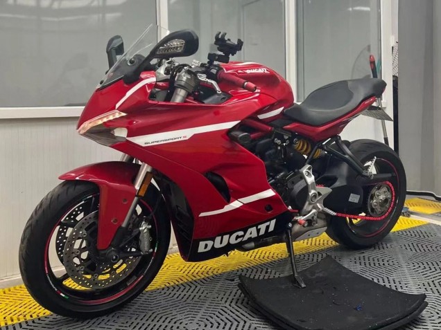 Carenados Moto Ducati Supersport 939/939S 2017-2022 - Rojo Blanco Negro Asequibles