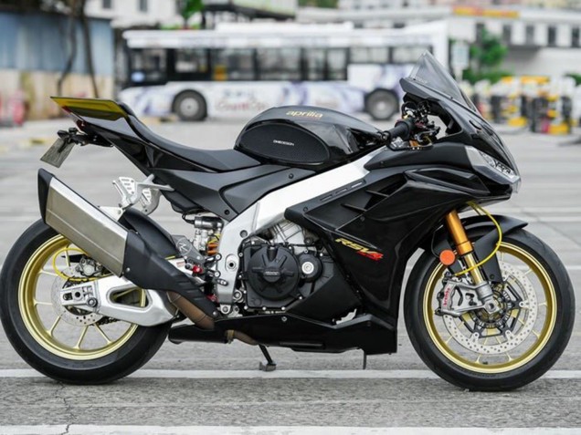 Carenados Moto Aprilia RSV4 1100 2021-2024 - Negro Asequibles